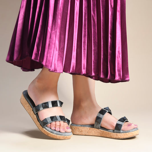 Pyramid Chic Platform
