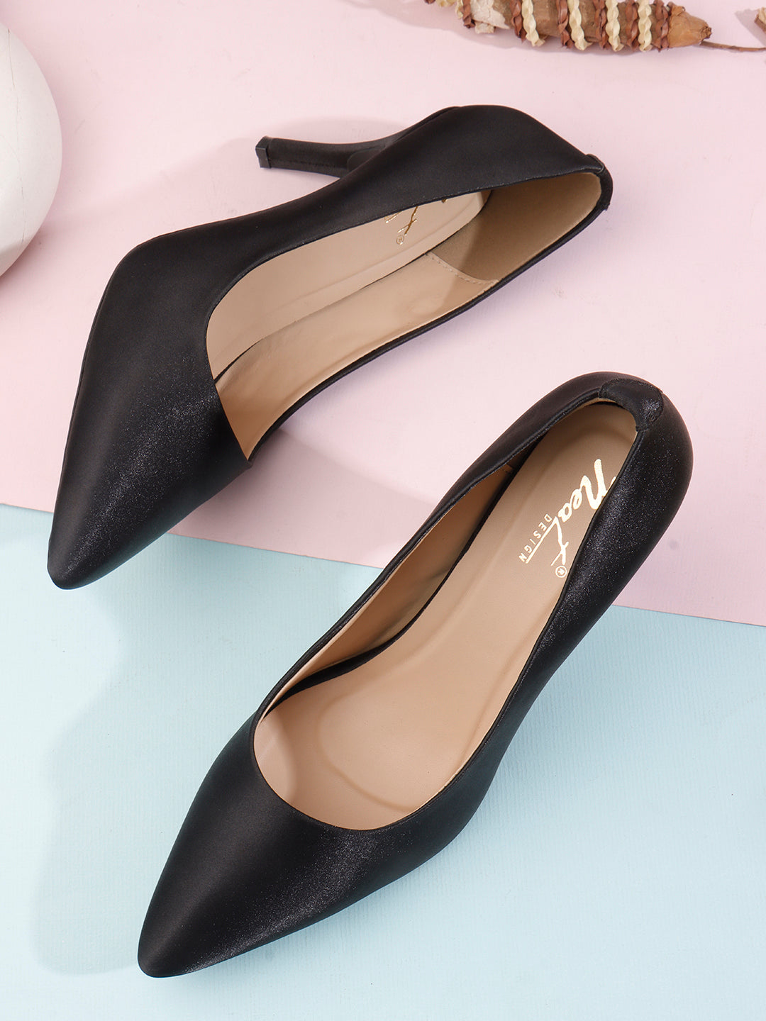 Patent Pointed-Toe Pumps