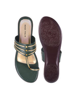 Emerald Charm Kolhapuri
